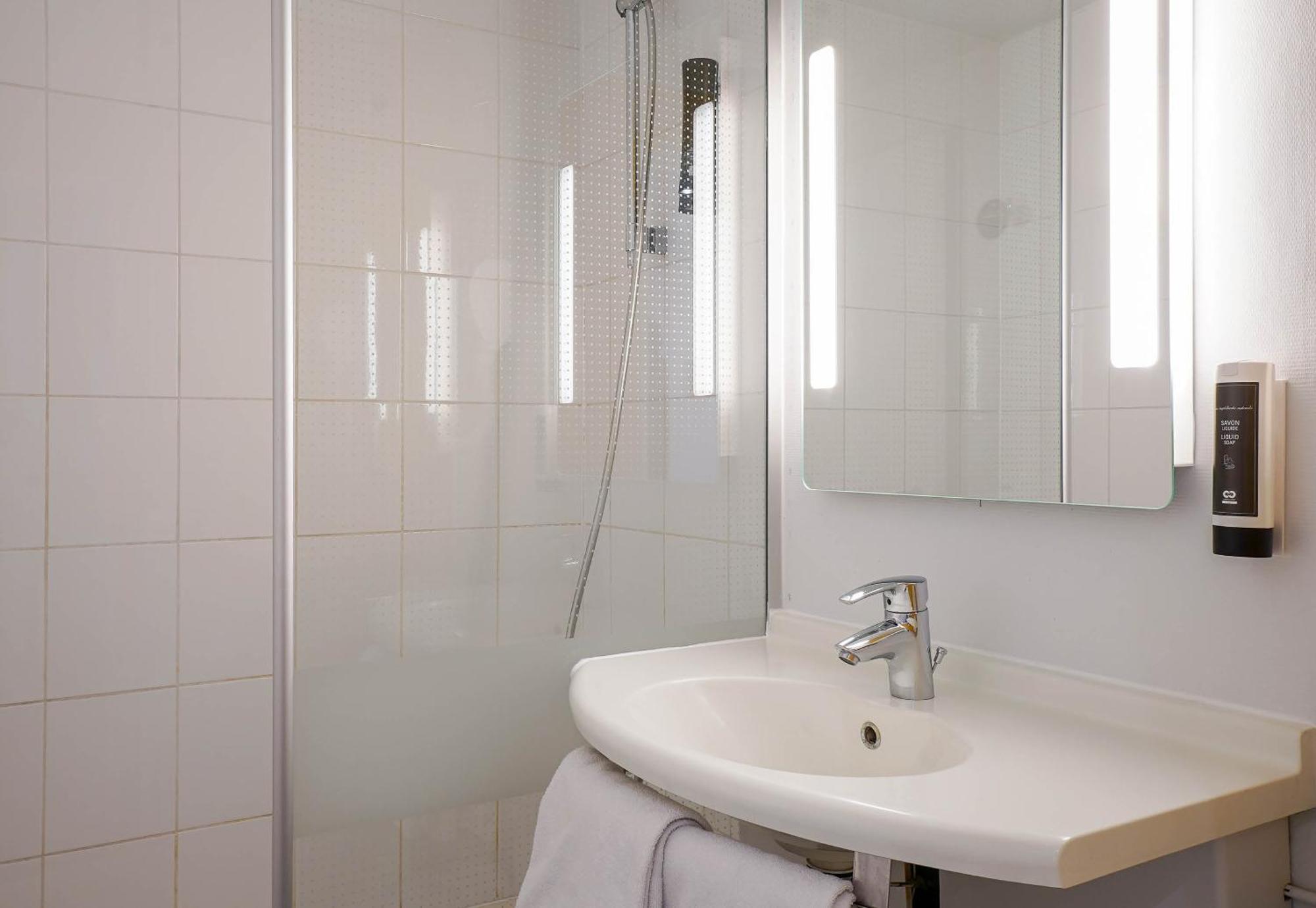 B&B Hotel Marseille Centre Vieux Port Екстер'єр фото