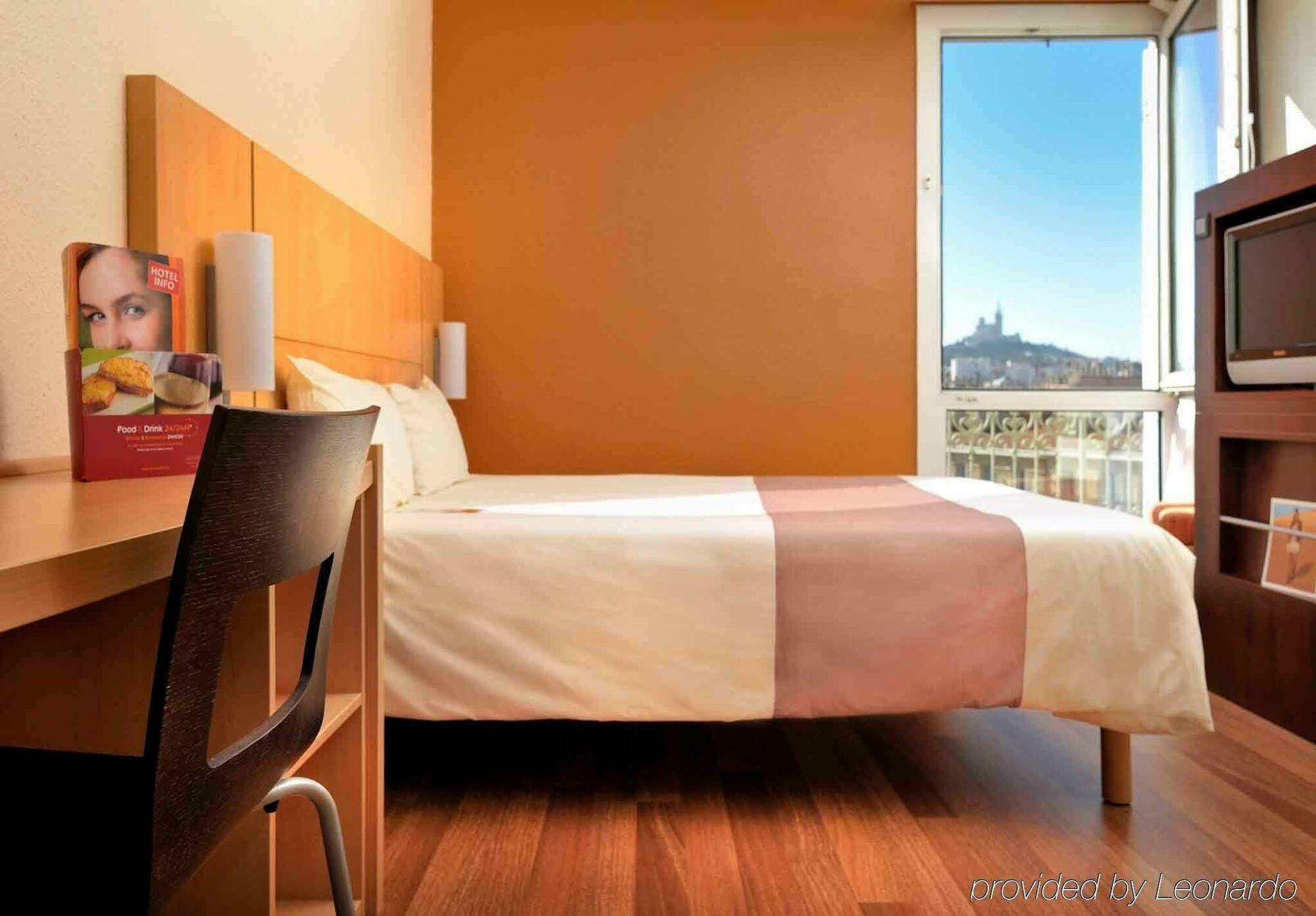 B&B Hotel Marseille Centre Vieux Port Екстер'єр фото